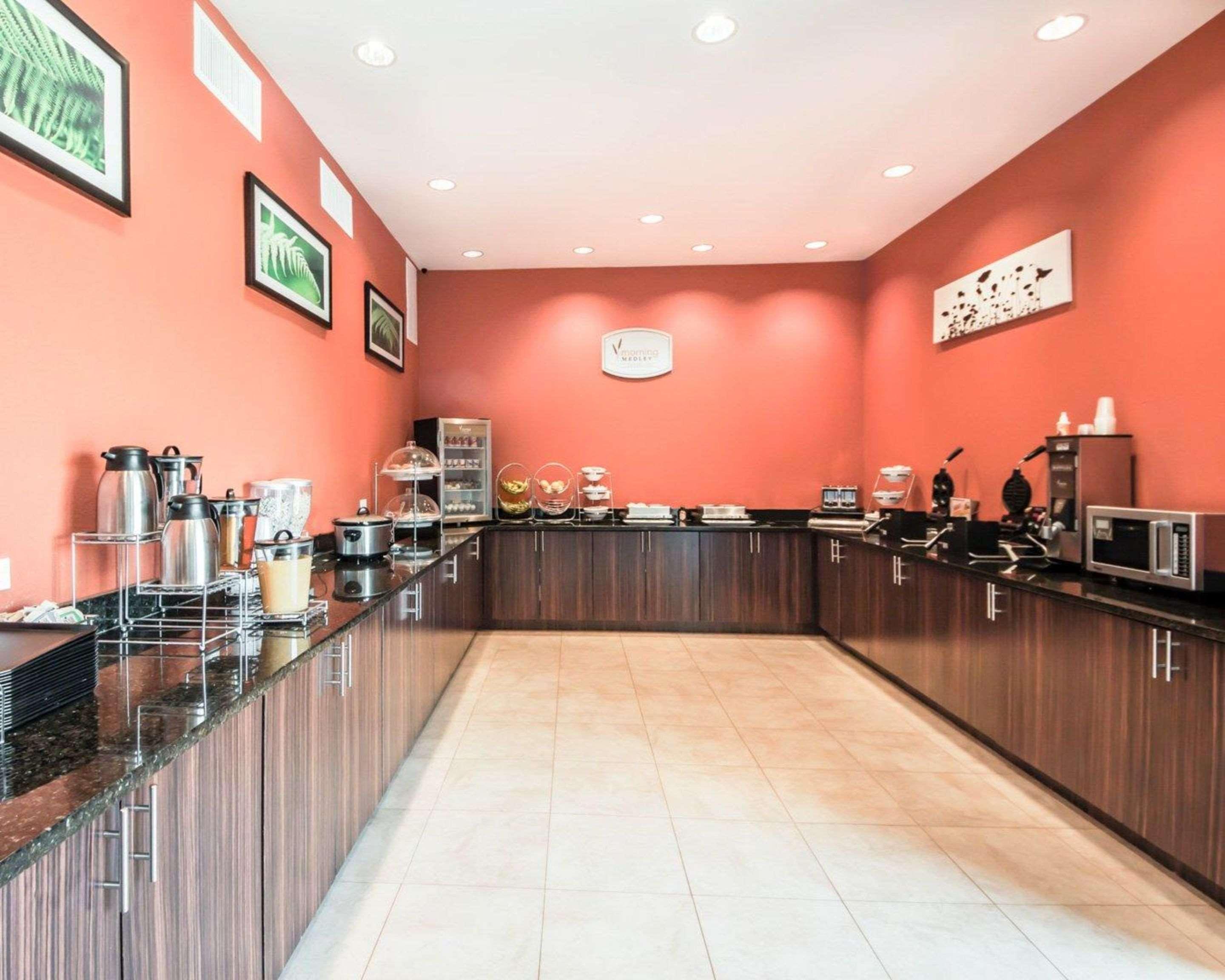 Sleep Inn & Suites Hennessey North Екстериор снимка
