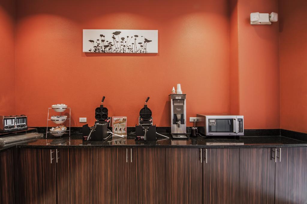 Sleep Inn & Suites Hennessey North Екстериор снимка